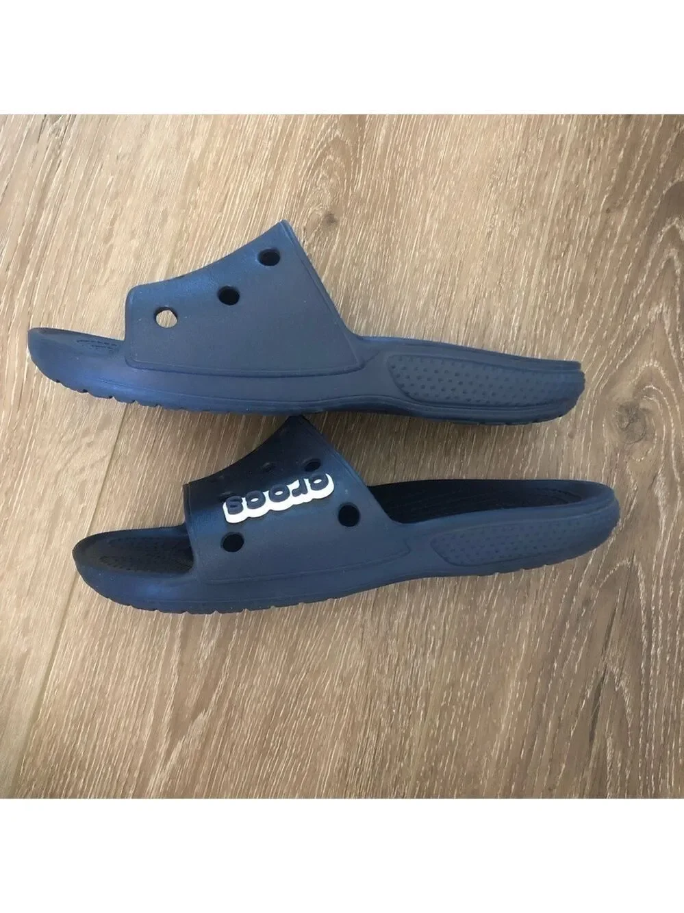CROCS Classic II Slide Sandals Navy Blue men’s 3/women’s 5 with crocs charm